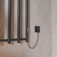 Design Trockenheizkörper elektrisch mit Handtuchhaltern 35x140 cm Schwarz